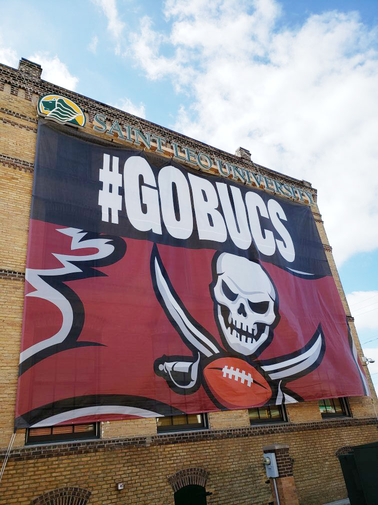 Banner-at-Tampa-center